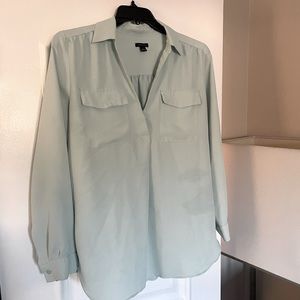 Ann Taylor Camp Shirt Size M